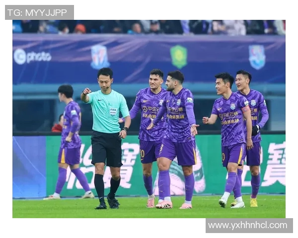 2016年恒大与申花激战回顾中超经典对决再现足球魅力与激情 2016年恒大与申花激战回顾中超经典对决再现足球魅力与激情