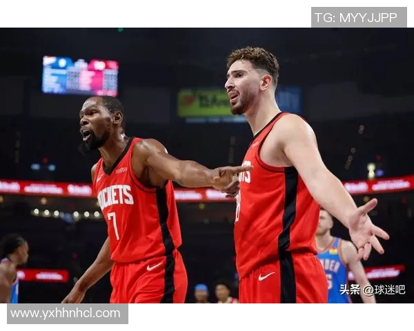 2017年2月12日雷霆与勇士的激烈对决回顾与精彩瞬间分析