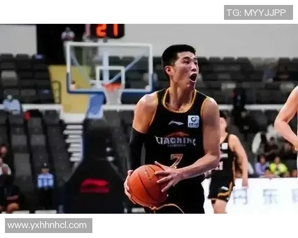 CBA辽宁队男篮迎战强敌全力以赴争夺胜利展现团队精神