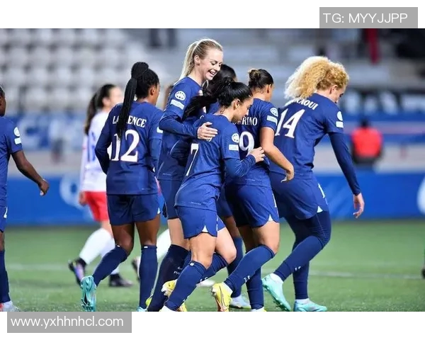 法甲女足精彩对决里昂迎战甘冈争夺胜利荣耀 法甲女足精彩对决里昂迎战甘冈争夺胜利荣耀